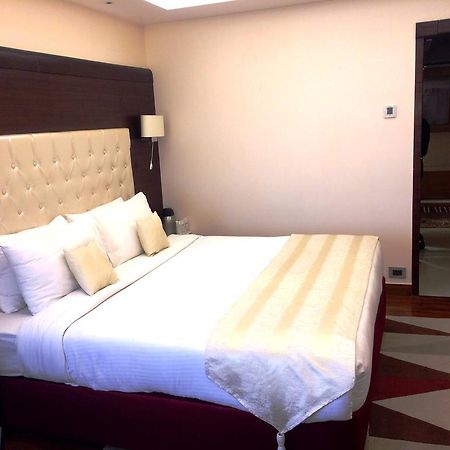 Hotel K C Residency, Jammu Exterior foto