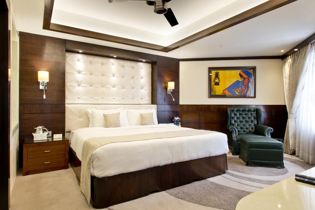 Hotel K C Residency, Jammu Exterior foto