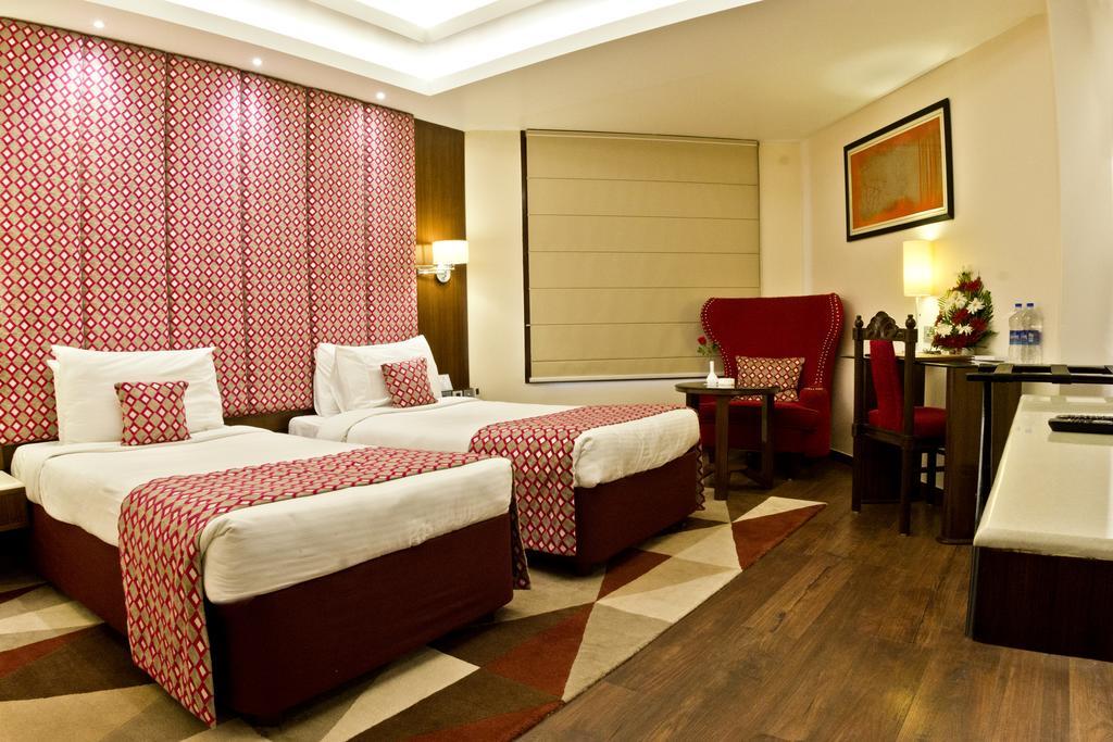 Hotel K C Residency, Jammu Exterior foto